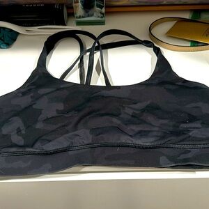Lululemon energy bra size 8